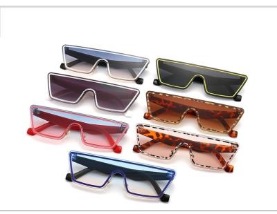 China 2021 New Fashion Trendy High Quality Gradient Sun Glasses Brands Oversized Famous Custom Shading Glasses Retro Unisex Sunglasses for sale