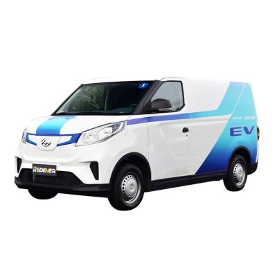 China Cargo Van Electric Saic Maxus Automotive EV30 2021 Fabric Electric Mini Van for sale