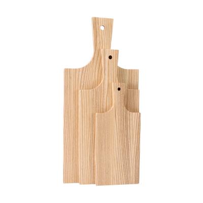 China Disposable Custom Ash Wood Cutting Boards Chopping Block Set With Paddle Handle Kitchen Cheese Pizza Fruit Food Charcuterie Serving Board for sale