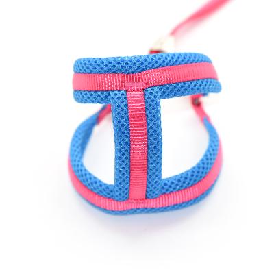 China Lovely Viable Wholesale Breathable Pet Strap Design Dog Traction Rope Pet Trolley Crate for sale