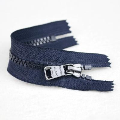 China Sustainable Pocket Zipper Good Quality 5# Plastic Zipper With Fancy Slider for sale