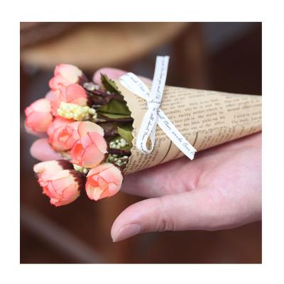 China Plastic Kraft Paper Roll Mounted Bud Simulation Decorative Bouquet Ornaments for sale