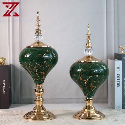 China Modern Wholesale Metal Stand Ornaments Green Glass Centerpieces For Home Wedding Decoration for sale