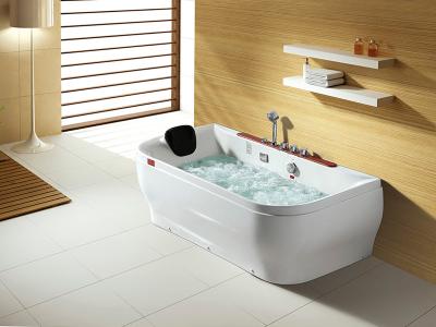 China Alkali Free Whirlpool Massage Bathtub Sanitary White Acrylic Tub M1786 for sale