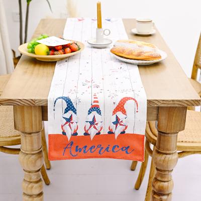 China Table Runner 4th of July Independence Day Cotton Canvas Table Runner with Americana Stars for Dinner Kitchen Decor for sale