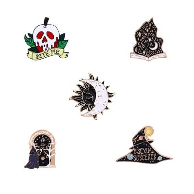 China Creative Soft Gold Enamel Plating Gold Snow Mountain Europe Design Metal Lapel Pin Badge Zinc Alloy Coin With Butterfly Clasp for sale