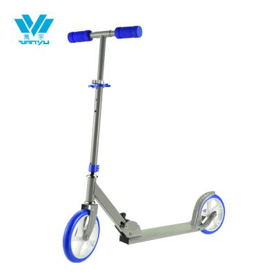 China PVC adult kick scooter with 200mm big wheel suter for sale