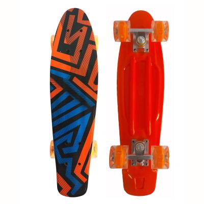 China New Design Kid Deck Wholesale Price Customize 22 Inch Full Plastic Twist Mini Skateboard for sale