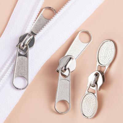 China Sustainable Wholesale Nylon Zipper With 3# 5# 8# 10# Custom Double Pullers Non Lock Slider For Tents Mosquito Net Nylon Roll Finished Zipper for sale