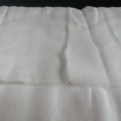 Chine Tissage de rouleau de gaze jumbo blanchi hydrophile et usage médical absorbant à vendre