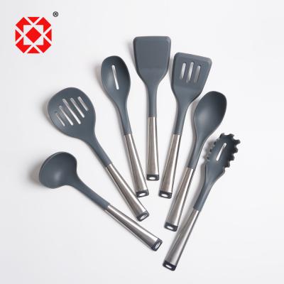 China Sustainable Hot Sale 7PCS Kitchen Silicone Utensils With Wooden Handle for sale