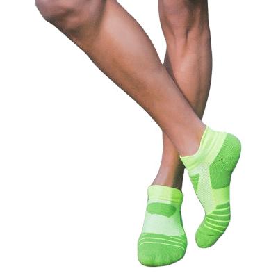 China Breathable Professional Men's Outdoor Sports Cycling Socks Mens Soccer Basketball Hoops Compression Cotton Non-slip Mens Socks for sale