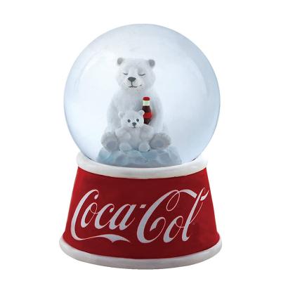 China Europe Christmas Decor Gift Opens Custom Christmas Glass Water Ball Holiday Ornaments White Resin Polar Bear Snow Globe for sale