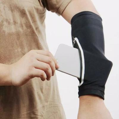 China Amazon Arm Protector Dustproof Outdoor Running Unisex Short Warmer For Running Cell Phone Stretch Armband Wrist Sunscreen Bag Riding Arm Bag for sale