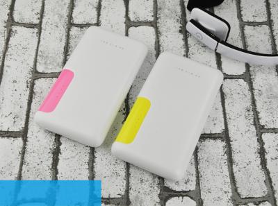 China En poder delgado portátil del cargador de la venta 20000mah el banco para Smartphone con poder colorido del diseño de la salida dual ejerce la actividad bancaria en venta