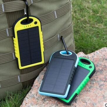 China Drop Resistant Waterproof Solar Powered Phone Charger For IPads / Android Phones for sale