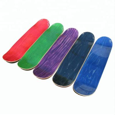 China Youth Stain Color Printed Canadian Maple Skateboard Cold Pressed Deck for sale