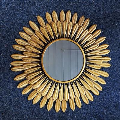 China Large American Art Metal Crafts Shop Home Gold Wall Hanging Mirror Wall Mirror Vintage Style American Decorative Sunburst of God for sale