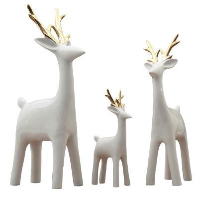 China Europe Table Decor Wedding Gift Figurine Craft Resin Deer Ornament Creative Live Animal Home Animal for sale