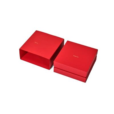 China Materials Designs Luxury Happy New Year Paper Boxes Recycled Red Cardboard Gift Box Packaging for sale