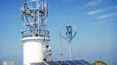 China Longa vida de alumínio de pouco peso do gerador de turbina eólica do telhado da cor de Customrized à venda