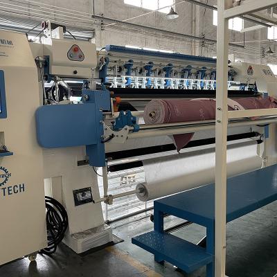 China De matras van ZOLYTECH WV8 het watteren steek 1000rpm van de machine de hoge snelheid geautomatiseerde ketting voor dekbedden en dekbedden Te koop