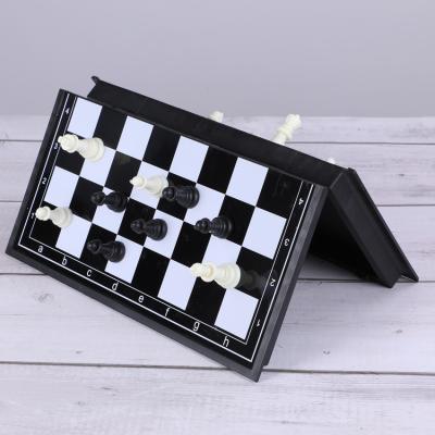 China Schach International Magnetic Kids Adults Beginner Travel Gift Eco-friendly Material Folding Plastic Chess Chess Staunton Board Game Set for sale