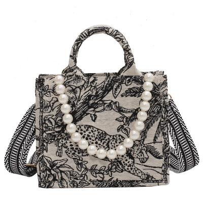 China 2022 New Fashion Japanese Women's Bag Pearl Embroidered Cotton And Tote Bag Large Capacity Canvas Shoulder Handbag for sale