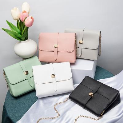 China Fashion ladies bag 2022 small women's bag factory wholesale all match bag small square chain messenger handbag for sale