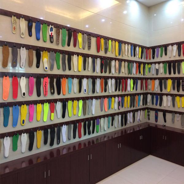 Verified China supplier - Wuhan Chaoxing Century Shoe And Clothing Development Co., Ltd.