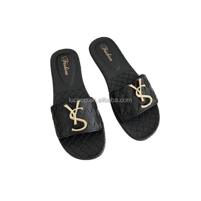 China Fashion Trend Ladies Sandals Summer Hot Selling Slippers For Women Shape Sandals Beach Slides Flip Flops For OEM for sale