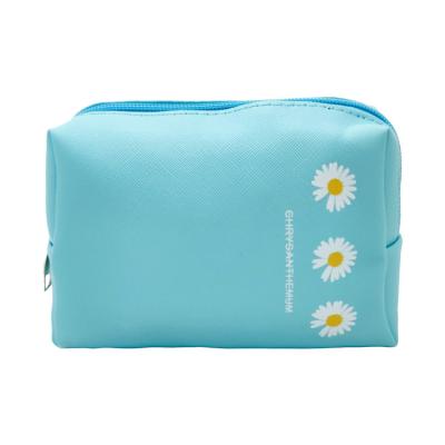 China Cute Waterproof Shockproof Dustproof Makeup Pouch for Travel Ladies Toiletry Organizer Pouch Women Cosmetic Bag with Daisy Print for sale