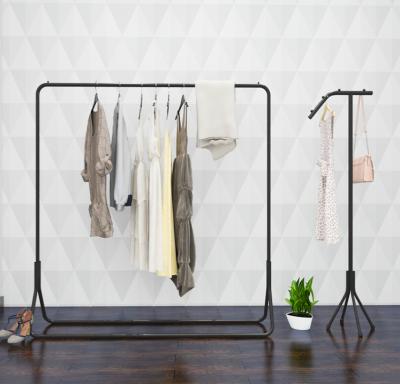 China Modern Fashion Clothing Store Hotel Metal Hangers Multicolor Customizable Clothing Store Display Rack for sale