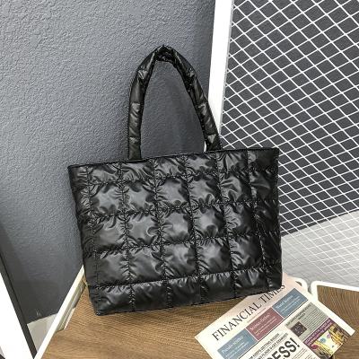 China High Quality Waterproof Nylon Cotton Quilted Diaper Bag Women's Diaper Diaper Bag Black Tote Bag Wholesale Waterproof Big Mini for sale