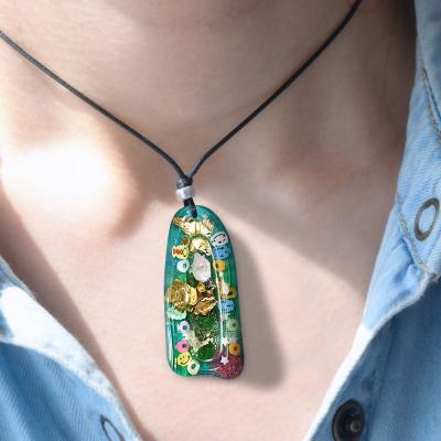 China Europe Key Chain Irregular Epoxy Resin Mold DIY Hanging Pendant Opens Jewelry Necklace Casting Silicone Mold For DIY Pendant Making for sale