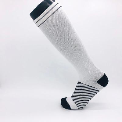 China QUICK DRY Graduated Medical Nursing Compression Socks High Knee Sport Compression Socks Custom Made for sale