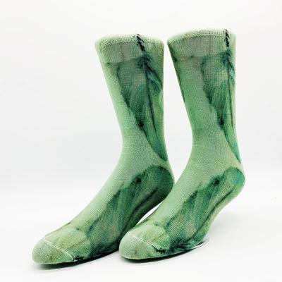 China Unisex Custom QUICK DRY Crew Design Print Long Length Classic Green Seamless Socks for sale