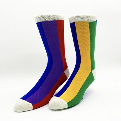 China QUICK DRY Men Custom Design Crew Length Combed Cotton Colorful Stripes Dress Socks for sale