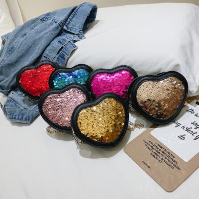 China Eco-friendly Korean kids spring new summer cute shoulder sequins fashion heart-shaped boys and girls mini cross-body bags kids pinch for sale