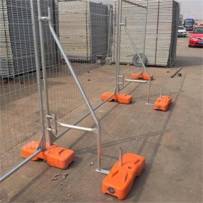 China Easily Assembled Hot Dip Galvanized 2.1mx2.4m Temporary Fence Panels Movable Fence for sale