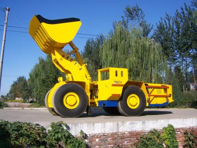 China Full Hydraulic System LHD Underground Mining Equipment For Poor Working Conditions for sale