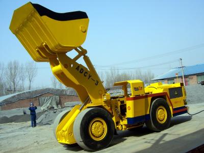 China 3.0m ³ elektrischer LHD Felsen-Unterbrecher-Maschinen-Tiefbau-Lader 42 Grad zu verkaufen