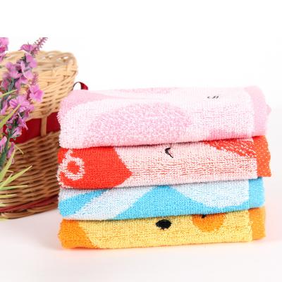 China Sustainable Factory Customized Baby Washcloth Handing Loop Bamboo Cotton Animal Yarn Dyed Hand Towel for sale