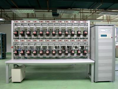 China Halfautomatisch - het Handmateriaal van de de Metertest van de Verrichtings Enige Fase Elektrische Te koop