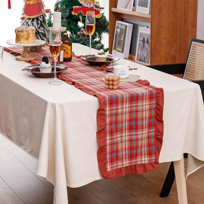 China Chinese 100% cotton woven red yarn dyed plaid table runner plaid 2022 new year festival decorations for table decor for sale