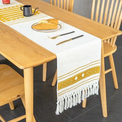 China Wholesale Modern Decoration Woven Dobby Party Table Dining Table Runner Boho Farmhouse Kitchen Cotton Printed Elegant Table Runner for sale