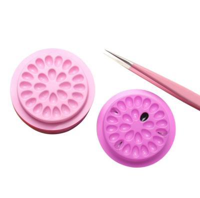 China For lash extension or other beauty uses flower eyelash glue holder Disposable Plastic Tray Disposable Plastic Pvc Color Glue Makeup Palette OEM Tools for sale