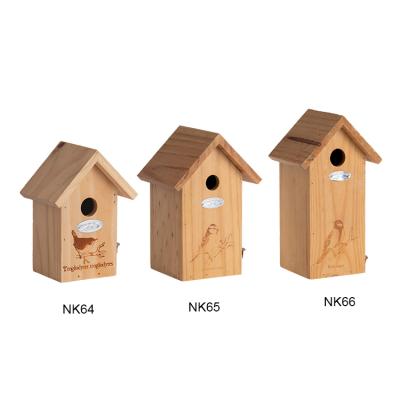 China Esschert Design NK64 Nest Aviary Large Tit Silhouette Shaped Custom Outdoor Wooden Bird House Viable House for sale