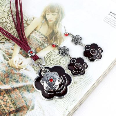 China TRENDY Wholesale Flower Jewelry Set Alloy Studs Necklace Earrings Set Vintage Enamel Jewelry Set NSA123 for sale