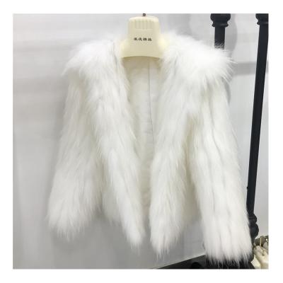 China The 100% Real Warm White Fur Coat Women Winter Warm Outwear With Hood Genuine Raccoon Fur Coat for sale